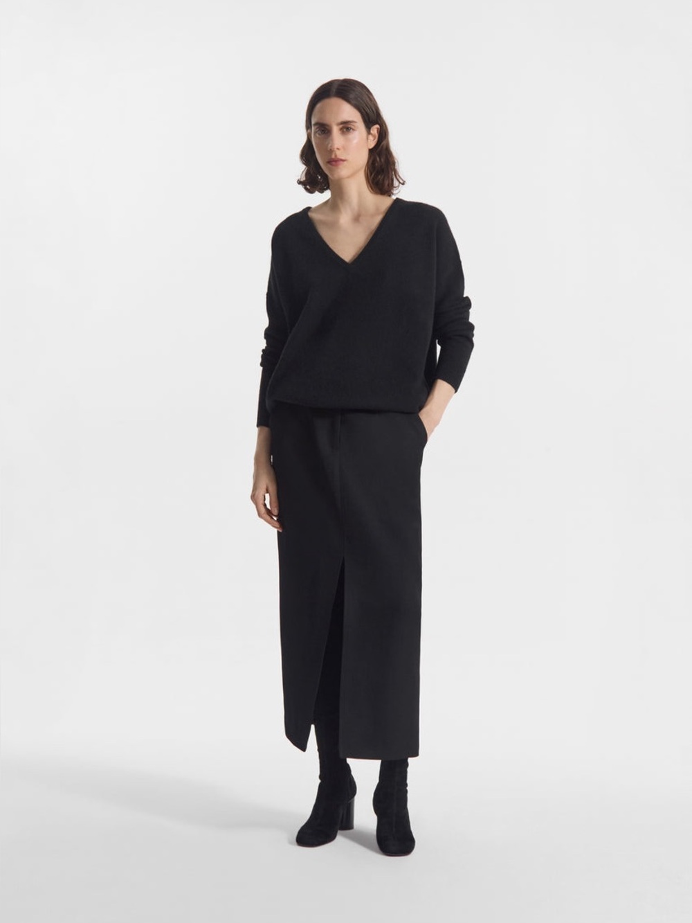 Co Collection Minimalist Luxury 100% Cashmere Black V-Neck Sweater
